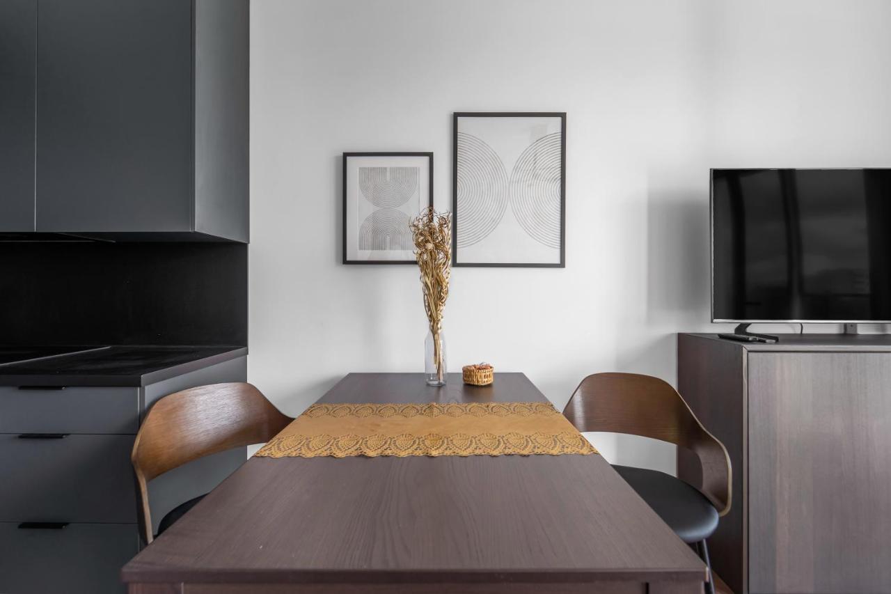 Galeria Polnocna Apt - 45M2, Parking, Balcony - By Rentujemy Warszawa Eksteriør bilde